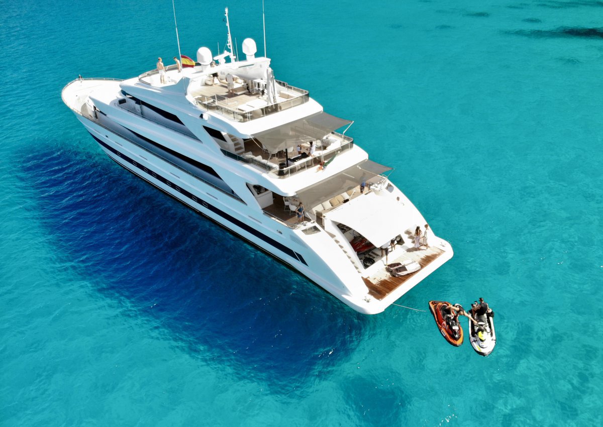 Private boat / yacht