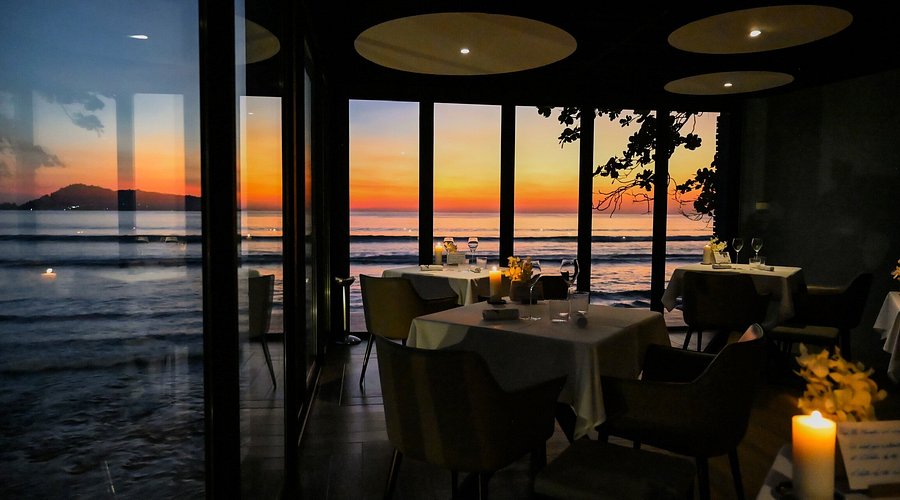 L'Arôme by the Sea