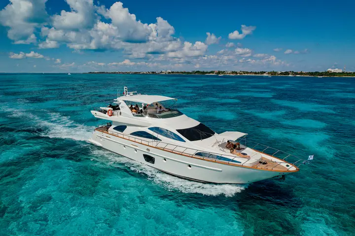 Private boat / yacht